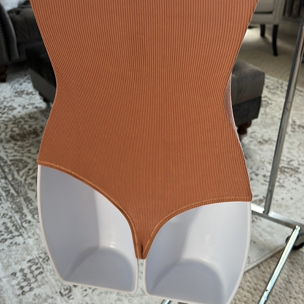 Skims ribbed cotton bodysuit - Picture 6 of 9